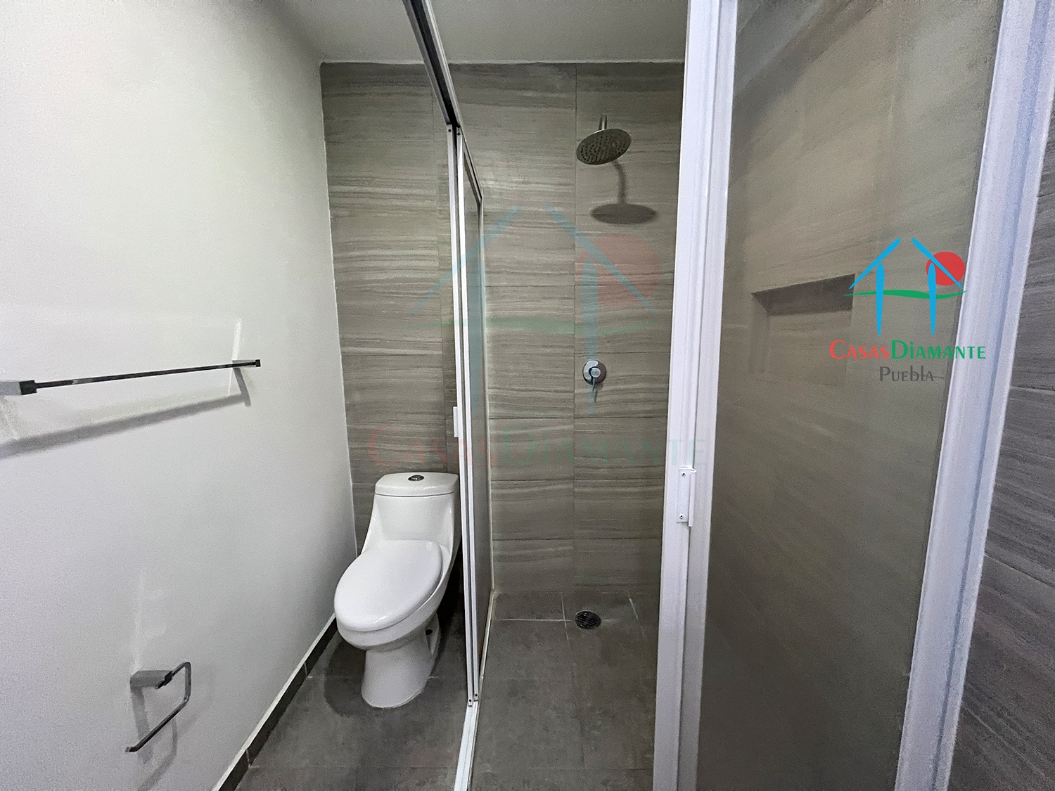 Parque Aguascalientes Casa Laurel - Baño compartido 1